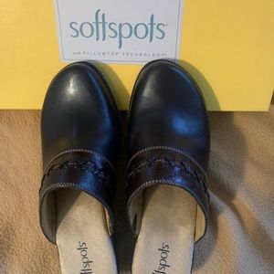 Softspots heeled shoes